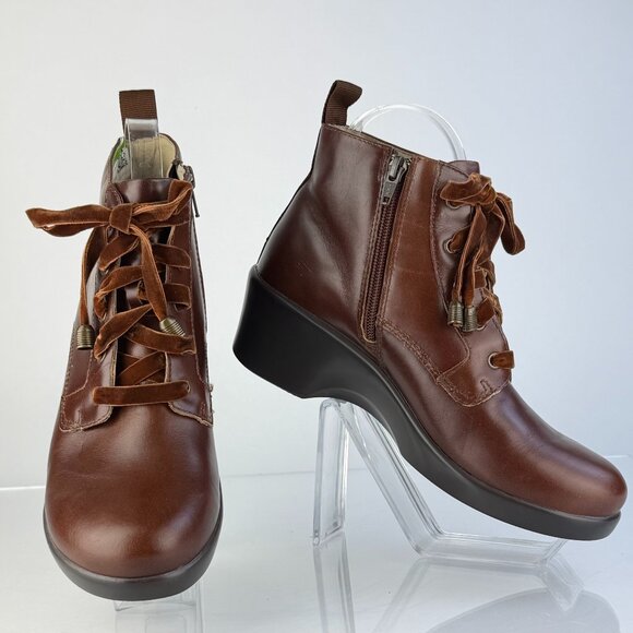 NWOT Alegria Eliza ELI-660 Chestnut Brown Leather Wedge Ankle Boots Size 38, 7.5 - Picture 1 of 11